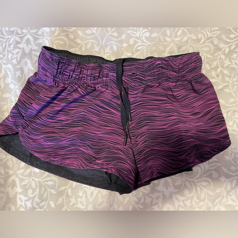 Lululemon reversible running shorts